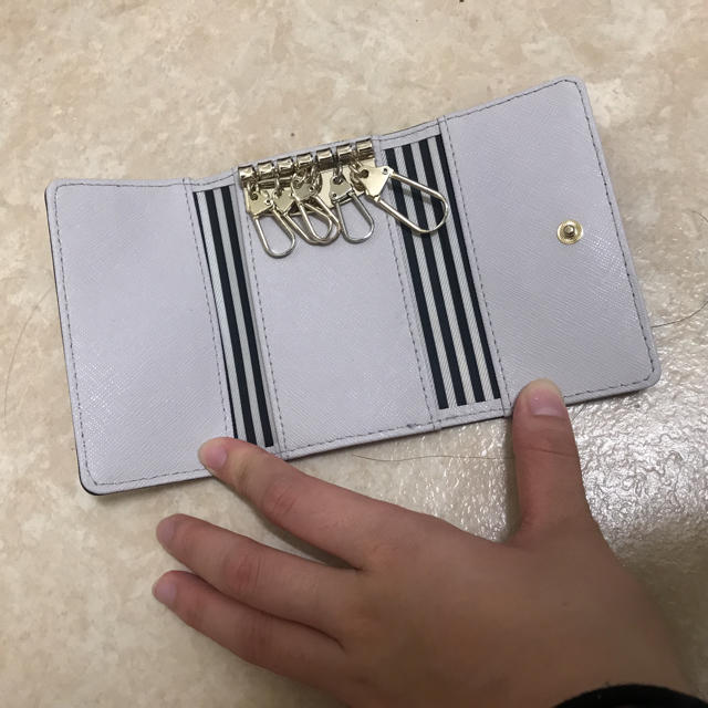 kate spade new york(ケイトスペードニューヨーク)のキーケース レディースのファッション小物(キーケース)の商品写真