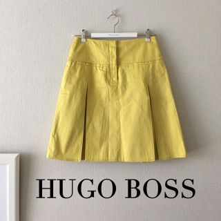 ヒューゴボス(HUGO BOSS)のHUGO BOSS スリット入りフレアスカート(ひざ丈スカート)