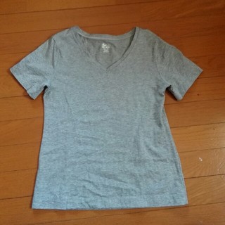 ジーユー(GU)のＧUｼﾞｰﾕｰ　ベーシックVネックTシャツ　グレーＭ　美品(Tシャツ(半袖/袖なし))