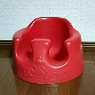 バンボ(Bumbo)のバンボ　レッド(その他)