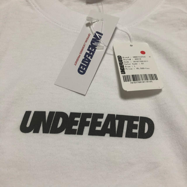 UNDEFEATED(アンディフィーテッド)の【定価以下】undefeated ロゴ Tシャツ L メンズのトップス(Tシャツ/カットソー(半袖/袖なし))の商品写真