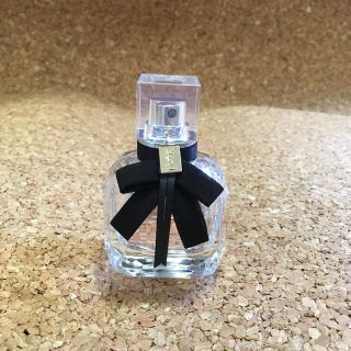 イヴサンローランボーテ(Yves Saint Laurent Beaute)の マーガレット様専用ページです。モン パリ オーデパルファム【香水】(香水(女性用))