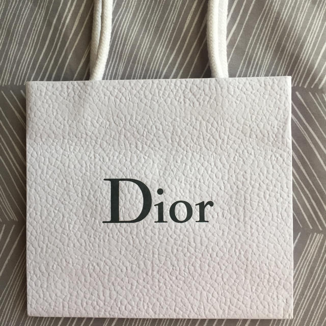 Dior - Dior 紙袋の通販 by まぶる's shop｜ディオールならラクマ