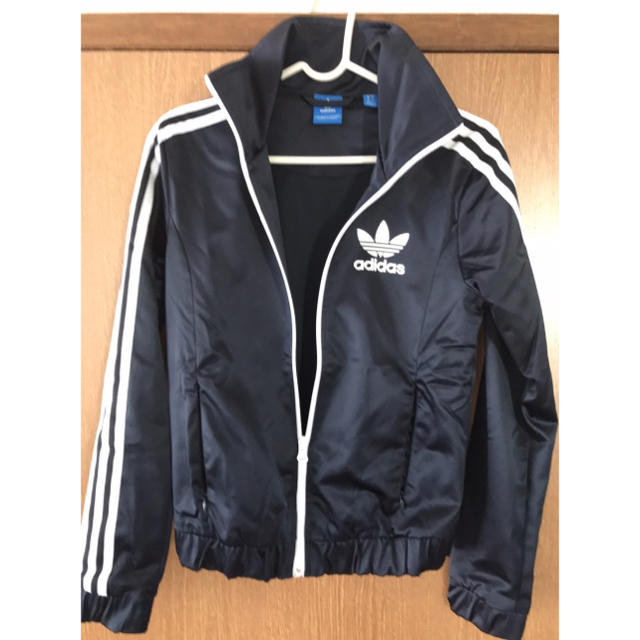 adidas(アディダス)のadidas originals襟付き トラックトップ ジャージ レディースのジャケット/アウター(その他)の商品写真