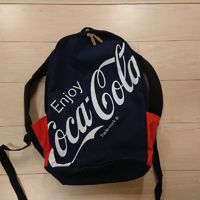 コカ・コーラ(コカコーラ)のコカ・コーラ キッズリュック キッズ/ベビー/マタニティのこども用バッグ(リュックサック)の商品写真