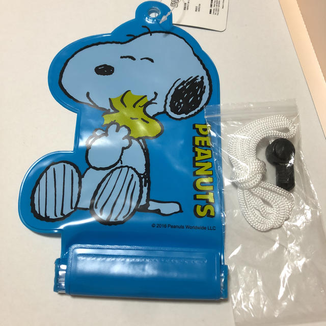 SNOOPY(スヌーピー)のスヌーピー 防水ポーチ スマホ/家電/カメラのスマホアクセサリー(モバイルケース/カバー)の商品写真