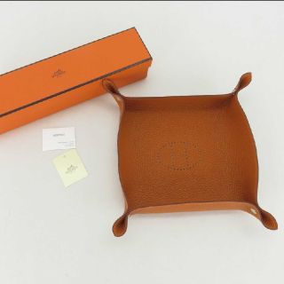 エルメス(Hermes)の未使用★エルメス ヴィドポッシュ 小物入れ トレイ オレンジ トリヨン O刻印(小物入れ)