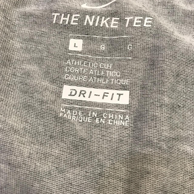 NIKE(ナイキ)のNIKE ナイキ ドライフィット Tシャツ レディースのトップス(Tシャツ(半袖/袖なし))の商品写真