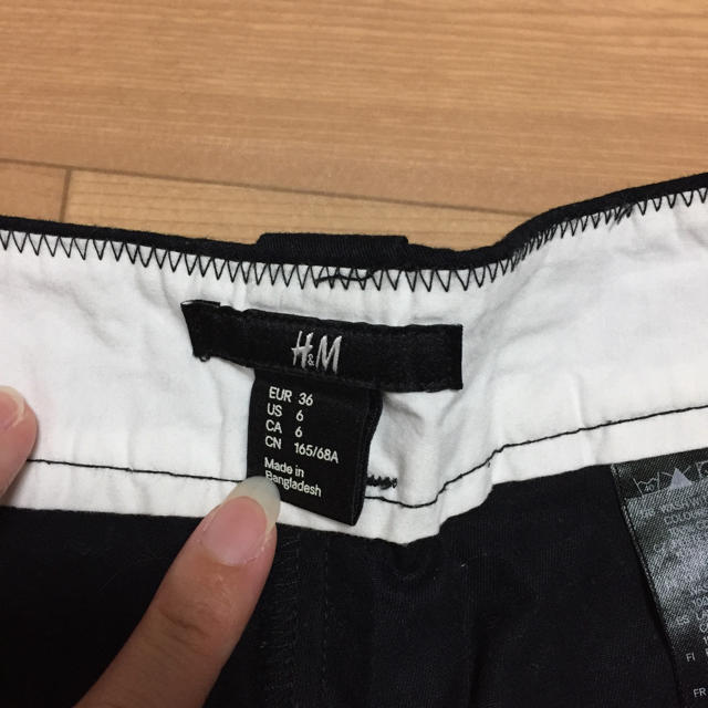 H&M(エイチアンドエム)のH&M ショーパン Ｌ レディースのパンツ(ショートパンツ)の商品写真