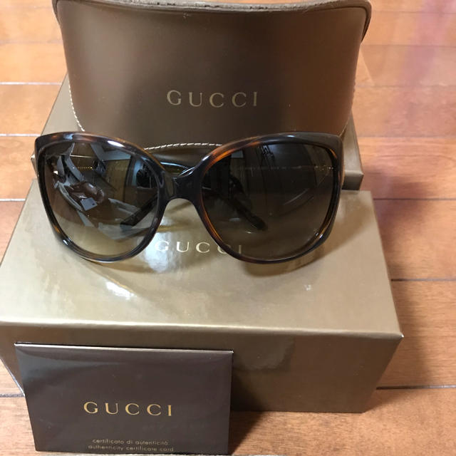 Gucci(グッチ)のGUCCI サングラス レディースのファッション小物(サングラス/メガネ)の商品写真