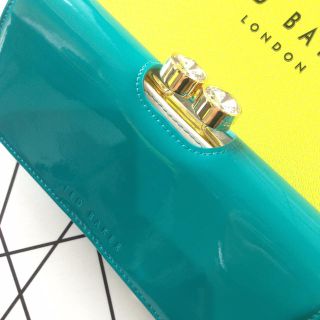 テッドベイカー(TED BAKER)のTED BAKER 素敵なターコイズ色 本革長財布(財布)