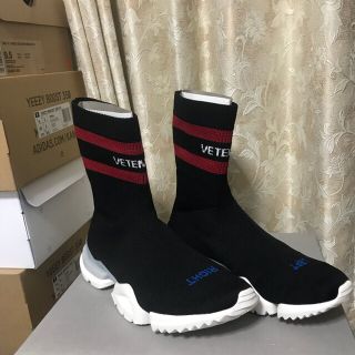 確実正規品 REEBOK VETEMENTS 新品 42-27cm ヴェトモン(スニーカー)