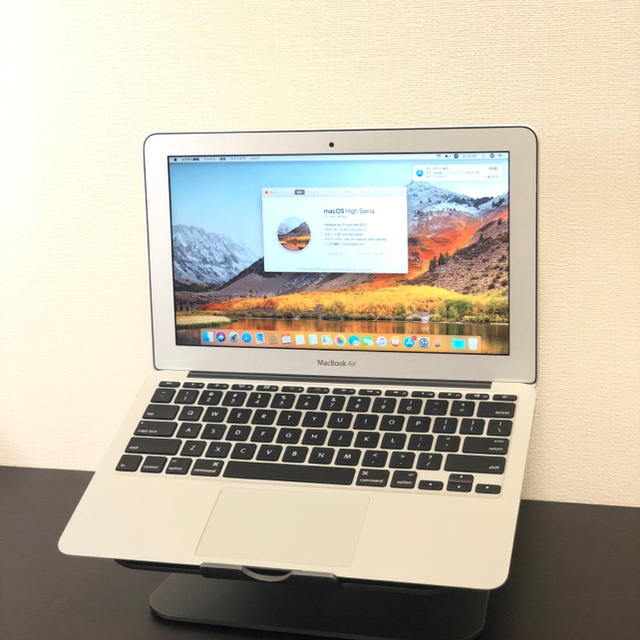 Apple(アップル)のMacBook air 11インチ Mid2011 スマホ/家電/カメラのPC/タブレット(ノートPC)の商品写真