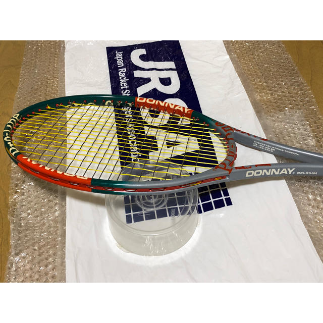 パワプロ君様専用DONNAY Pro-One MID SIZE 中古美品 スポーツ/アウトドアのテニス(ラケット)の商品写真