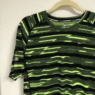 ナイキ(NIKE)の美品　NIKE　ボーダー　迷彩　Tシャツ(Tシャツ/カットソー(半袖/袖なし))