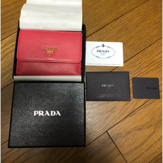 PRADA(プラダ)のプラダ 折財布 サフィアーノ レディースのファッション小物(財布)の商品写真