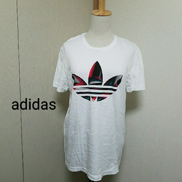 adidas(アディダス)のadidas Tシャツ メンズ メンズのトップス(Tシャツ/カットソー(半袖/袖なし))の商品写真