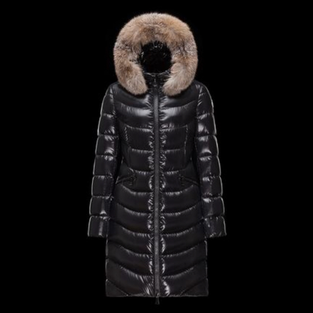 MONCLER(モンクレール)の売り切れ必至‼︎ モンクレール ダウン 新品未使用 レディースのジャケット/アウター(ダウンコート)の商品写真