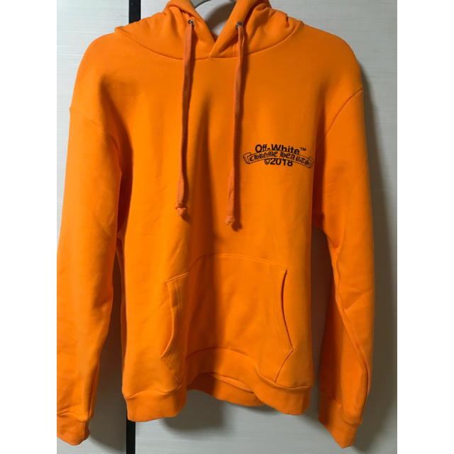 世界有名な Chrome Hearts - off-white クロムハーツ パーカー