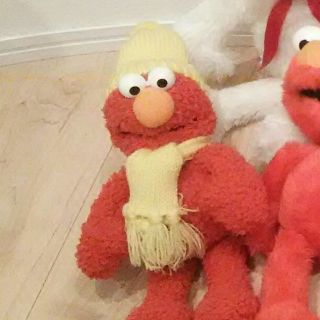 セサミストリート(SESAME STREET)の【フモフモ様専用】ニット帽エルモ ぬいぐるみ(ぬいぐるみ)