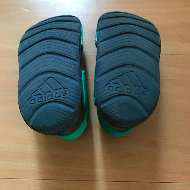 adidas(アディダス)のアディダス キッズ サンダル キッズ/ベビー/マタニティのベビー靴/シューズ(~14cm)(サンダル)の商品写真