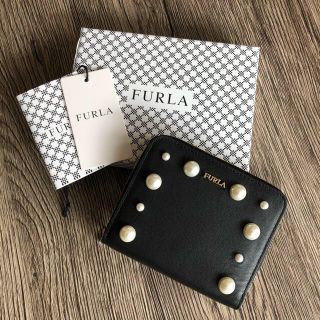 フルラ(Furla)の最新作 新品 フルラ  パール コンパクトラウンド 折り財布 可愛い♡(財布)