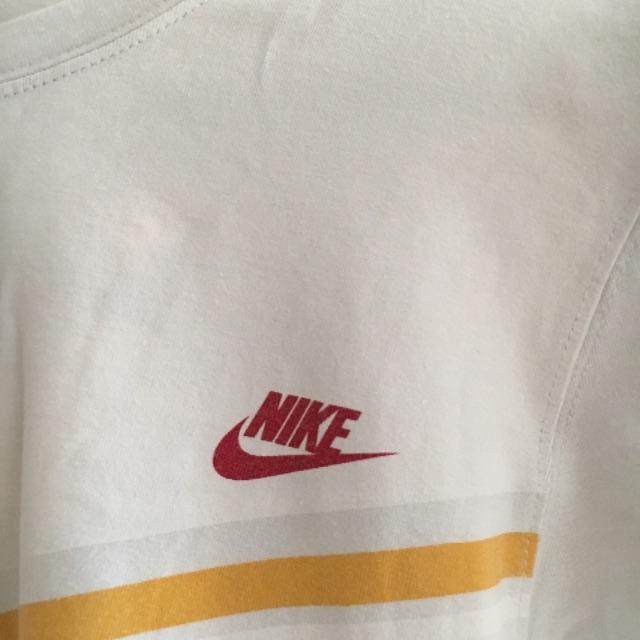 NIKE(ナイキ)のNIKE Tシャツ レディースのトップス(Tシャツ(半袖/袖なし))の商品写真