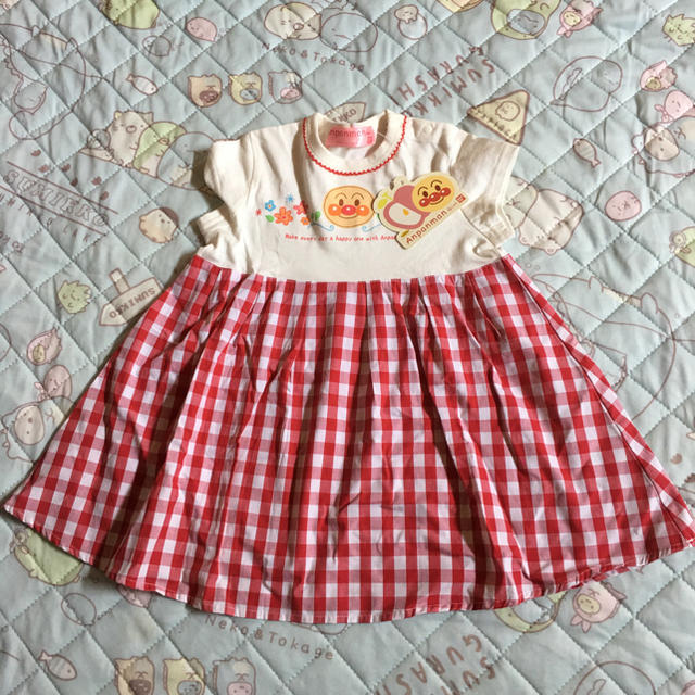 アンパンマン(アンパンマン)の商品アンパンマンワンピース95センチ キッズ/ベビー/マタニティのキッズ服女の子用(90cm~)(ワンピース)の商品写真