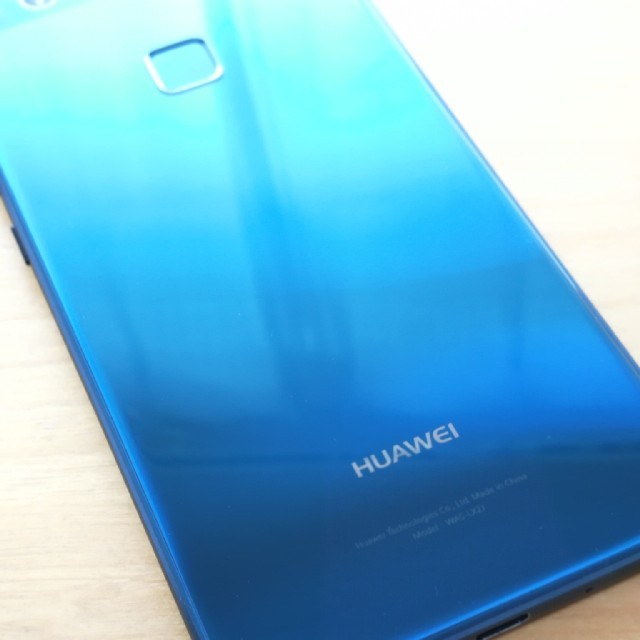 ANDROID(アンドロイド)のHuawei　P10lite　本体　サファイアブルー スマホ/家電/カメラのスマートフォン/携帯電話(スマートフォン本体)の商品写真