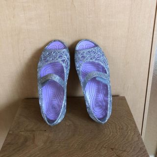 クロックス(crocs)の《rinrin様専用》クロックス crocs イザベラ グリッター C11(サンダル)