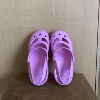 クロックス(crocs)のクロックス C12 18.5cm ほぼ新品 サンダル 子供 キッズ(サンダル)