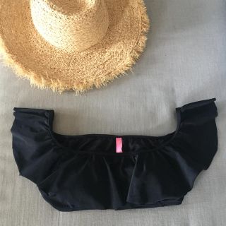 ヴィクトリアズシークレット(Victoria's Secret)のVictoria's Secret☆オフショルダー 水着 トップス S(水着)