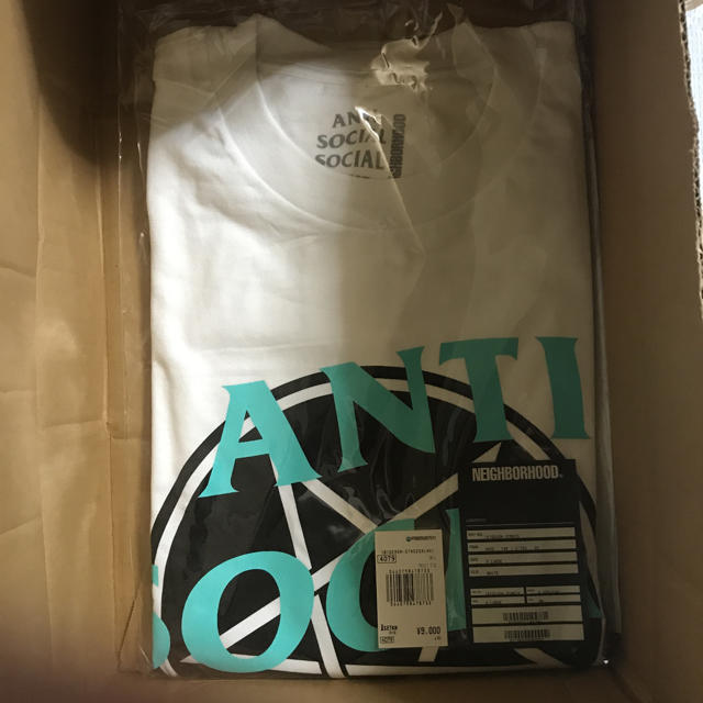 ANTI(アンチ)のanti social social neighborhood tシャツ   メンズのトップス(Tシャツ/カットソー(半袖/袖なし))の商品写真