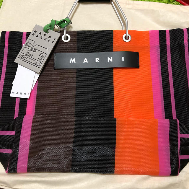 Marni - マルニ MARNI フラワーカフェマーケット ストライプバッグ マルチピンクの通販 by isa's shop｜マルニならラクマ