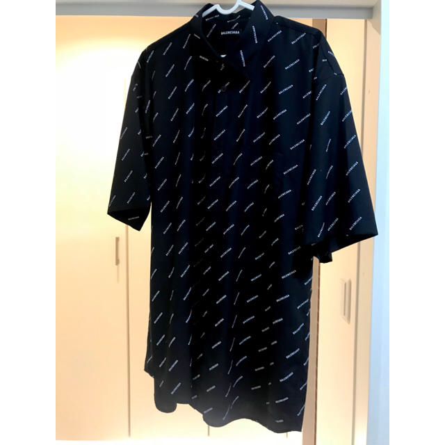かわいい~!」 Balenciaga SS】FOGforLA 【2018 ロゴシャツ
