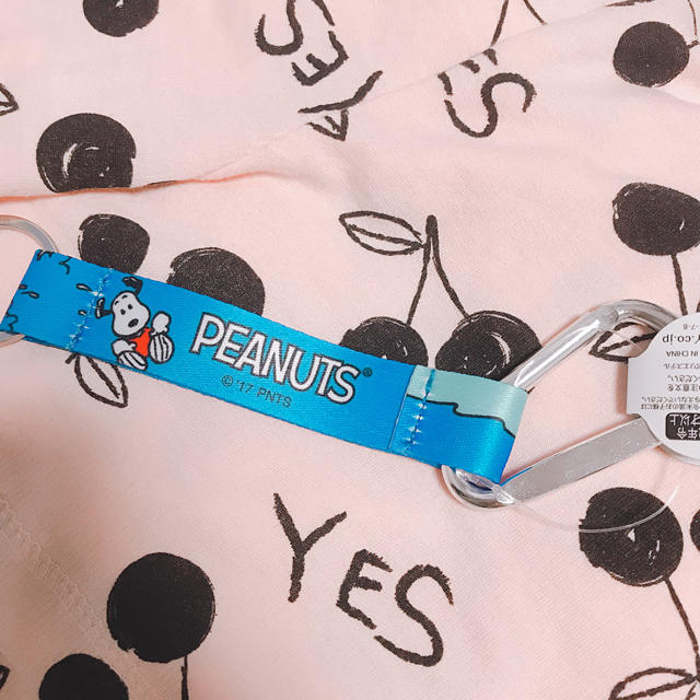 PEANUTS(ピーナッツ)のサングラススヌーピー♡カラビナ レディースのファッション小物(キーホルダー)の商品写真