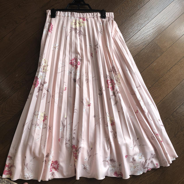 MERCURYDUO(マーキュリーデュオ)の花柄プリーツスカート レディースのスカート(ロングスカート)の商品写真