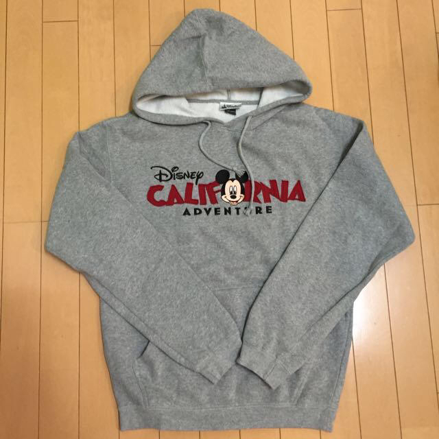 Disney カリフォルニアディズニー 裏起毛パーカの通販 By Miu Room ディズニーならラクマ