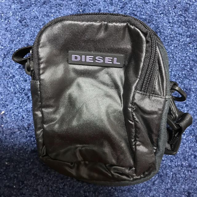 DIESEL(ディーゼル)のディーゼル ショルダーバッグ新品 メンズのバッグ(ショルダーバッグ)の商品写真