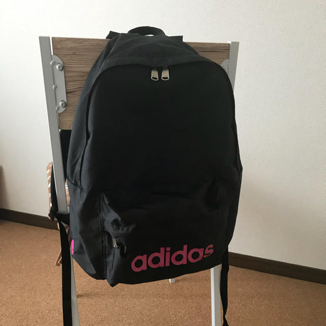 adidas(アディダス)のadidasリュック レディースのバッグ(リュック/バックパック)の商品写真