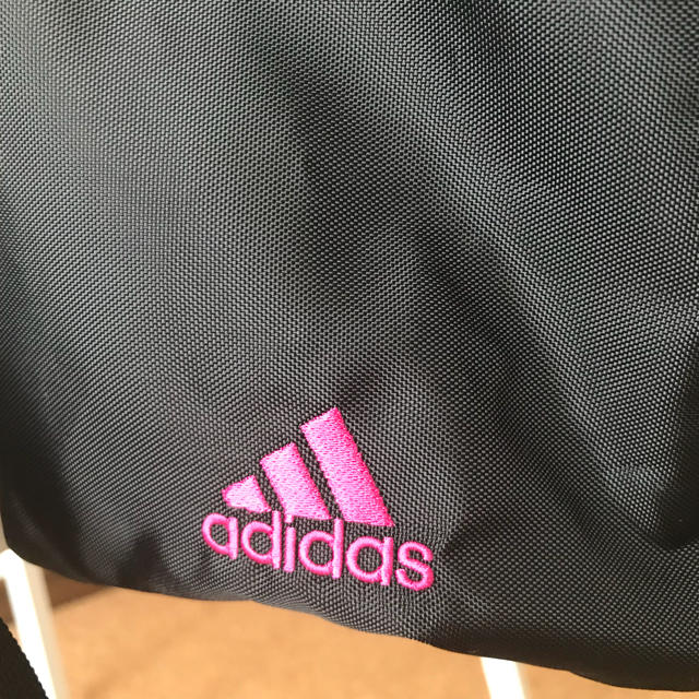 adidas(アディダス)のadidasリュック レディースのバッグ(リュック/バックパック)の商品写真