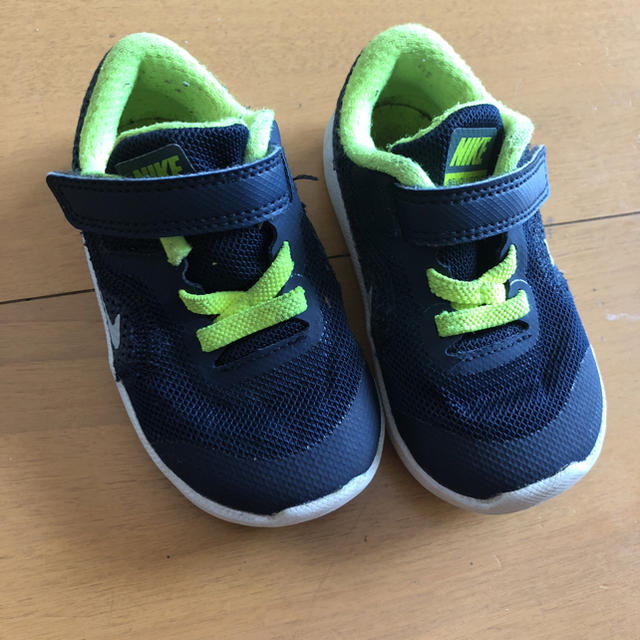 NIKE(ナイキ)のNIKE スニーカー キッズ/ベビー/マタニティのベビー靴/シューズ(~14cm)(スニーカー)の商品写真