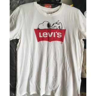 リーバイス(Levi's)の新品★リーバイス×スヌーピー  コラボTシャツ レディースM(Tシャツ(半袖/袖なし))