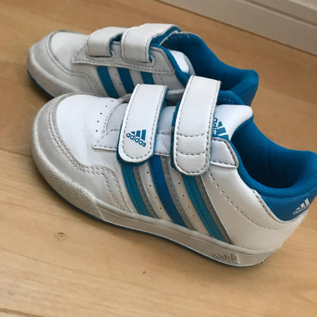 adidas(アディダス)のアディダス スニーカー 14cm キッズ/ベビー/マタニティのベビー靴/シューズ(~14cm)(スニーカー)の商品写真