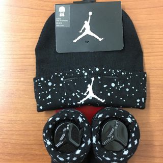 ナイキ(NIKE)の専用 Nike air jordan 赤ちゃん キャップ 靴下 帽子 ニット(靴下/タイツ)