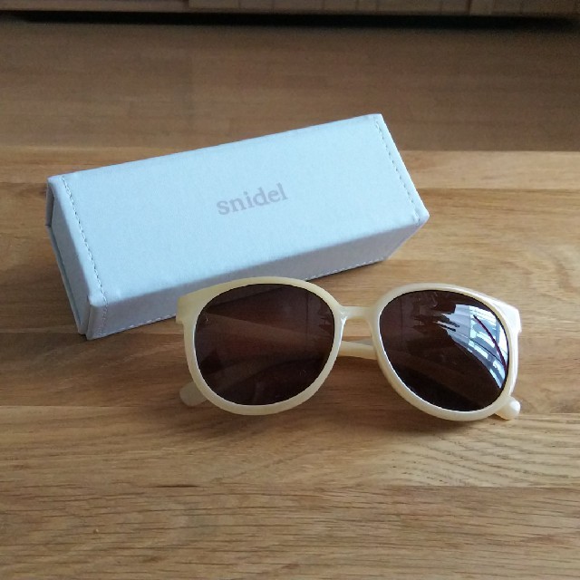 SNIDEL(スナイデル)のsnidel サングラス レディースのファッション小物(サングラス/メガネ)の商品写真