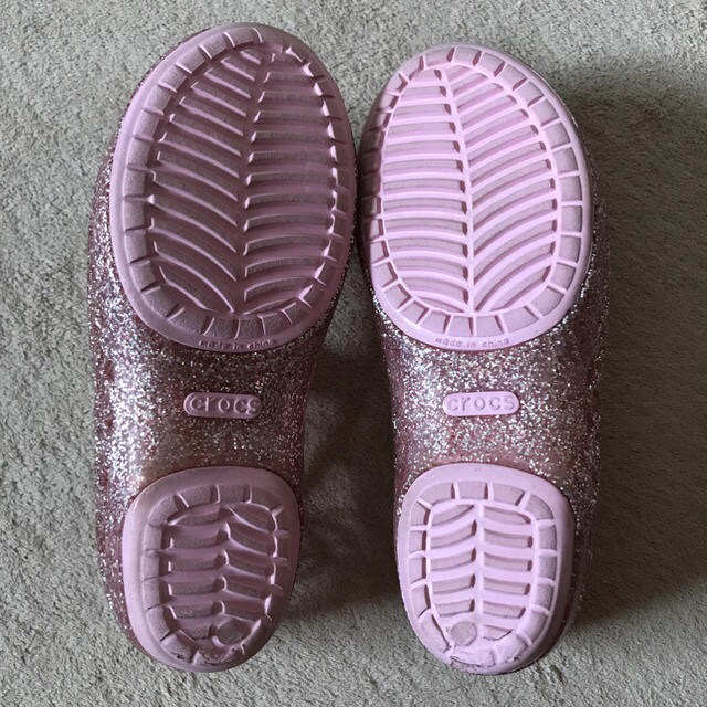 crocs(クロックス)のクロックス サンダル 17㎝ キッズ/ベビー/マタニティのキッズ靴/シューズ(15cm~)(サンダル)の商品写真
