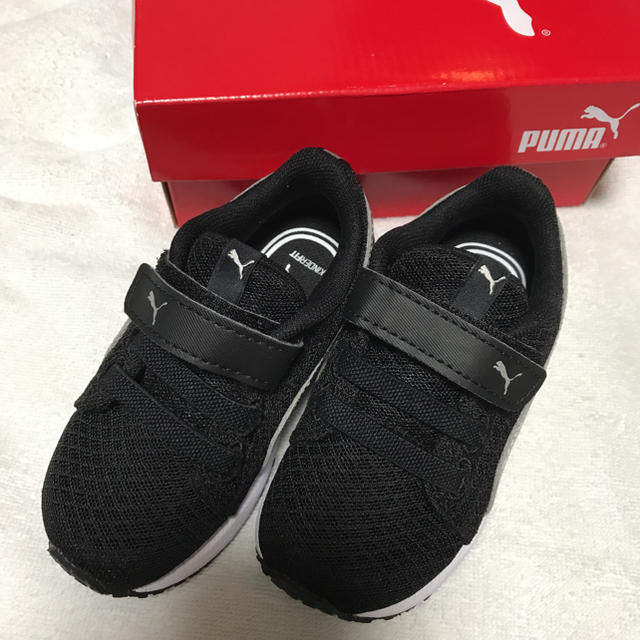 PUMA(プーマ)の新品未使用PUMA男の子シューズ キッズ/ベビー/マタニティのベビー靴/シューズ(~14cm)(スニーカー)の商品写真