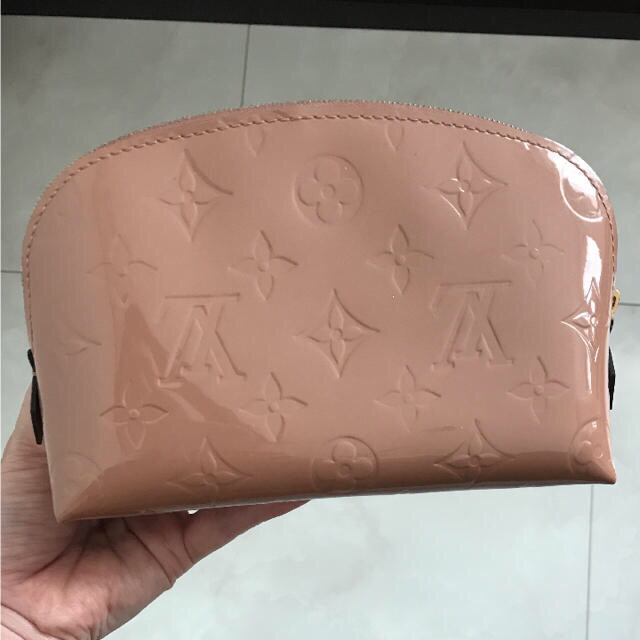 LOUIS VUITTON ヴェルニ ポーチ