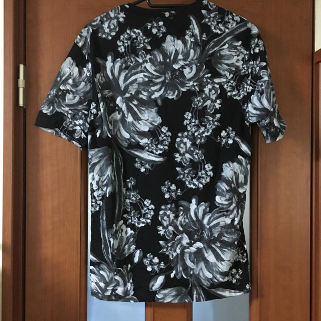 ZARA(ザラ)のZARA 半袖Ｔシャツ  レディースのトップス(Tシャツ(半袖/袖なし))の商品写真